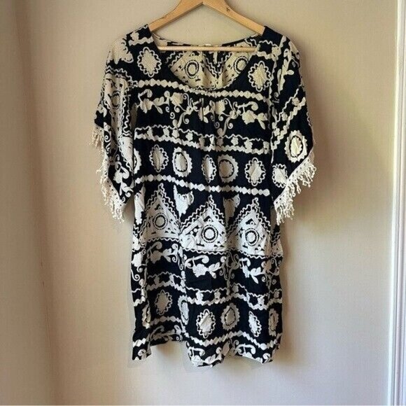 Umgee Black & Cream Print Scoop Neck Short Sleeve Tunic Top Size Medium - Picture 3 of 8